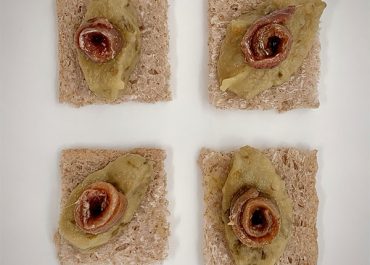Cracker Fenouil, quinoa & estragon et Anchois mariné